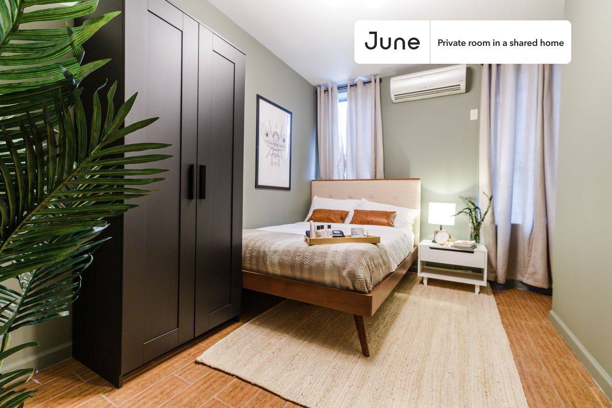 Apartment for rent at 7 Eldridge St, New York, NY 10002
