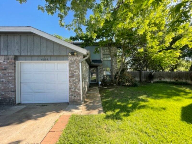 House for rent at 4524 Spinnaker Court, Fort Worth, TX 76135