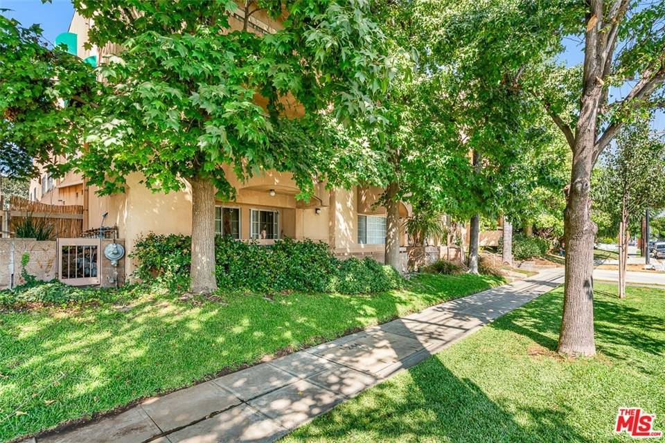 Condo for rent at 333 W Alameda Ave #206, Burbank, CA 91506