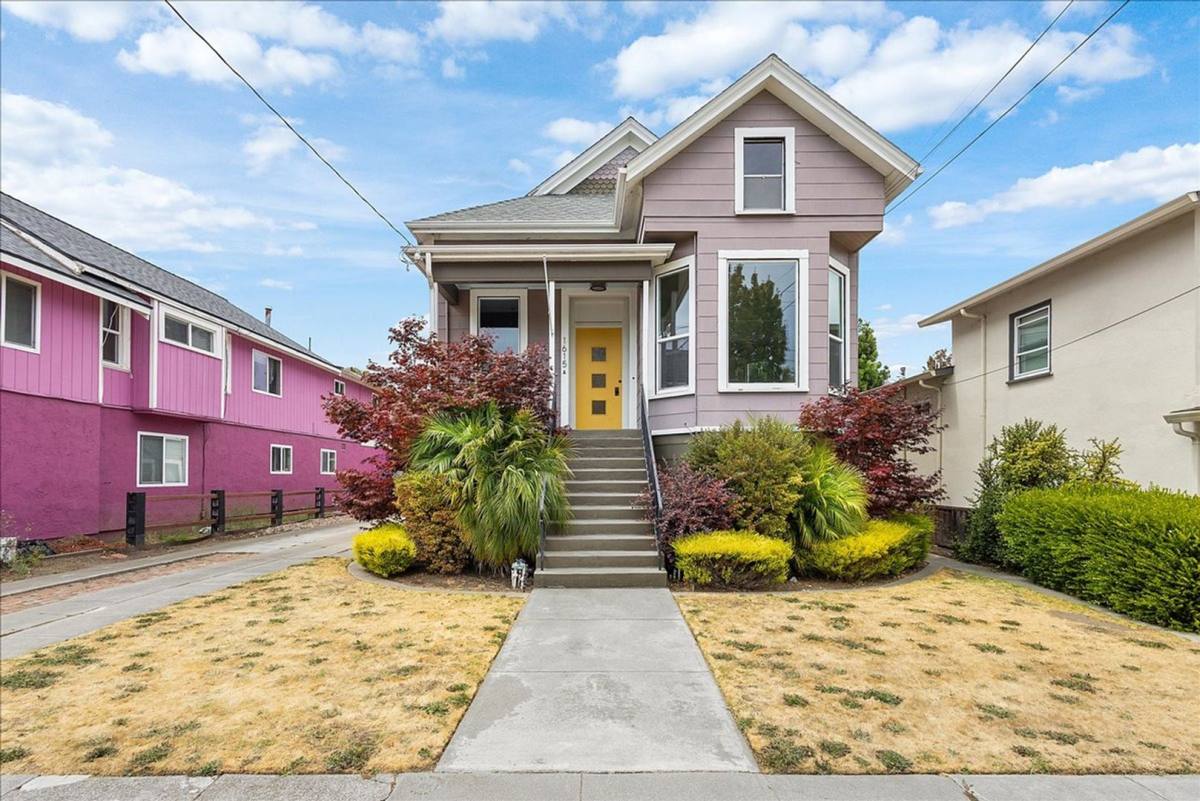 Apartment for rent at 1615 Grand St, Alameda, CA 94501