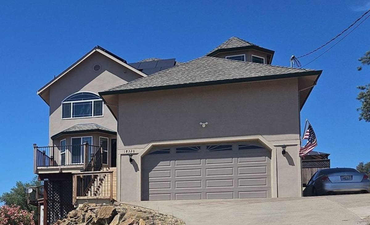 House for rent at 18320 Grizzly Court, Hidden Valley Lake, CA 95467