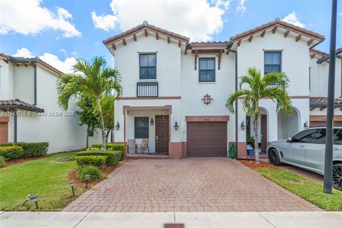 Townhouse for rent at 8866 NW 102nd Place, Miami, FL 33178