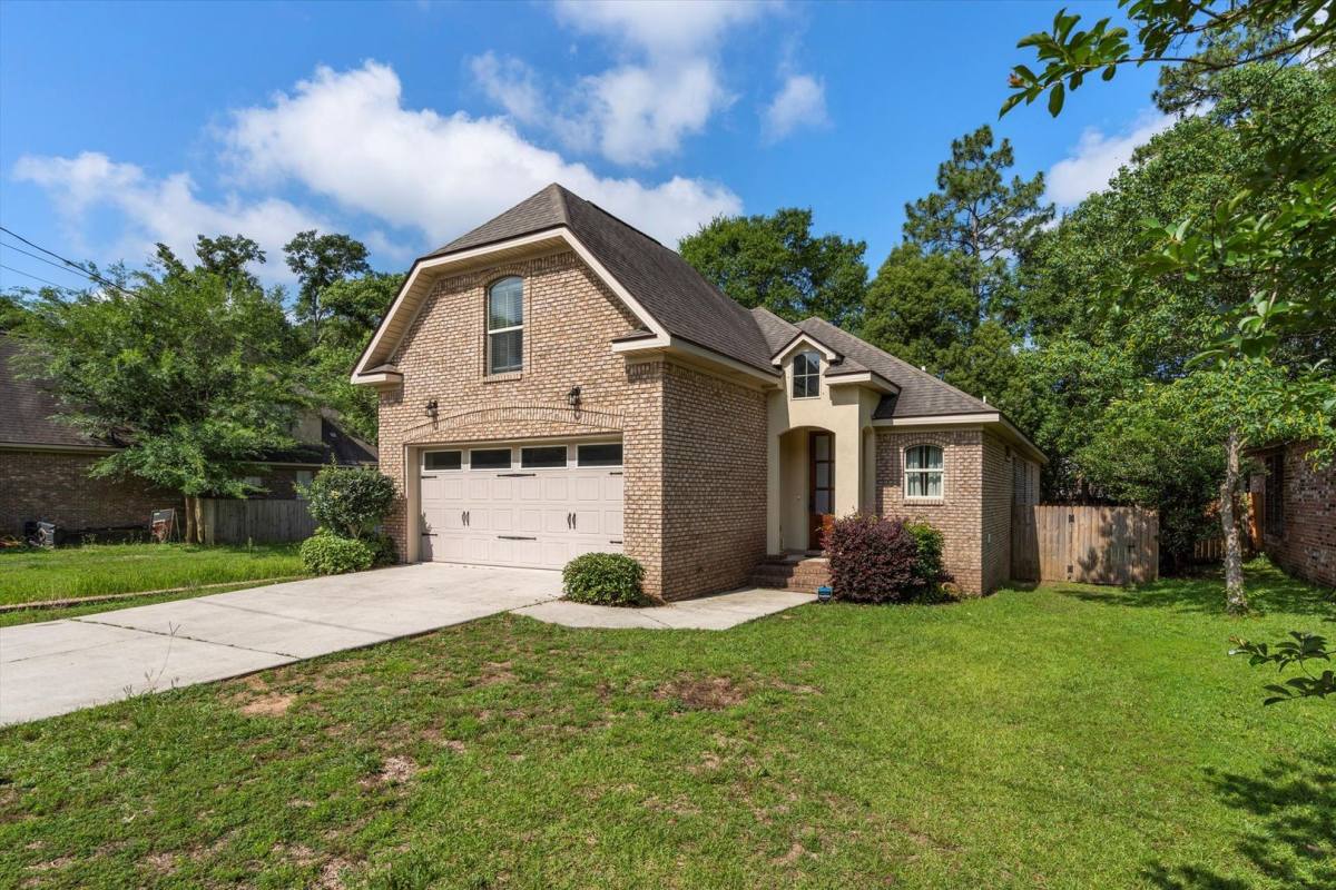 House for rent at 1056 Linlen Ave, Mobile, AL 36609
