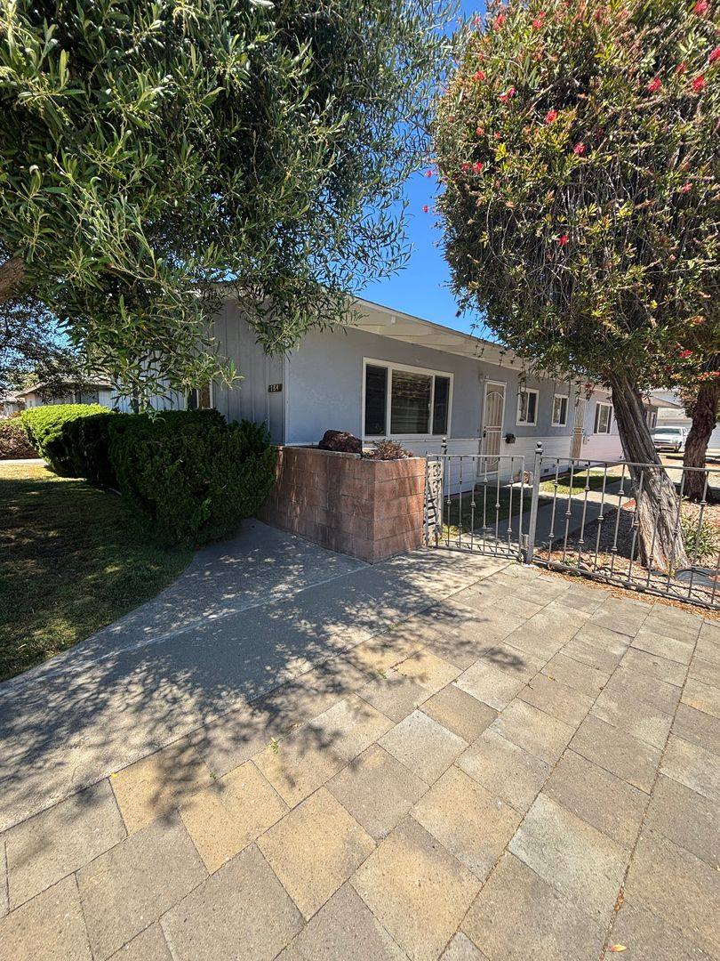Apartment for rent at 134 S C St, Lompoc, CA 93436