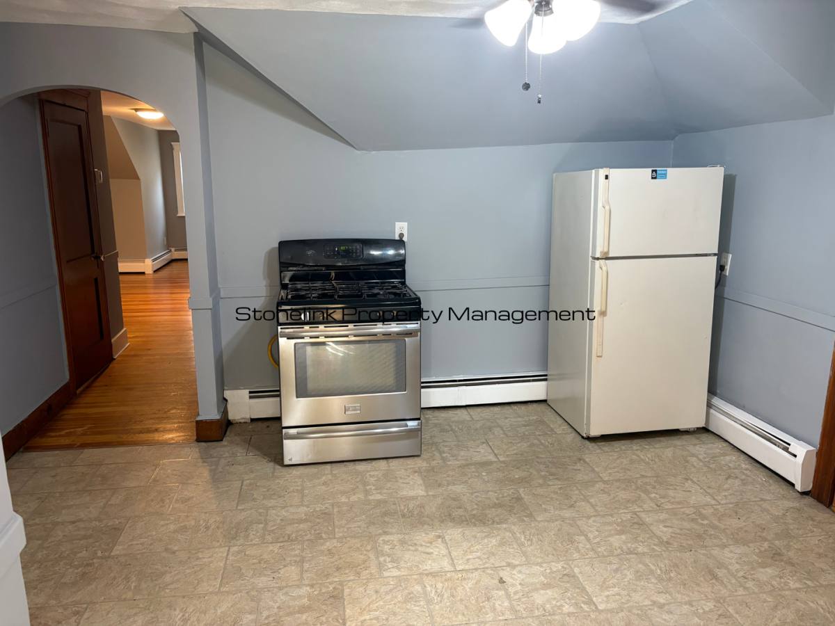 Apartment for rent at 1088-1090 Lonsdale Ave, Central Falls, RI 02863