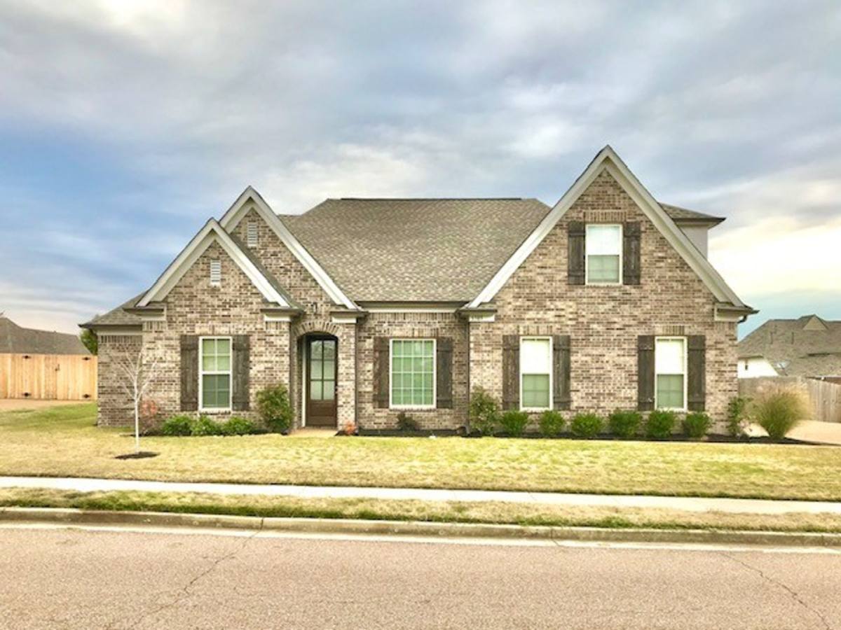 5385 Riverstone Dr, Memphis, TN 38125