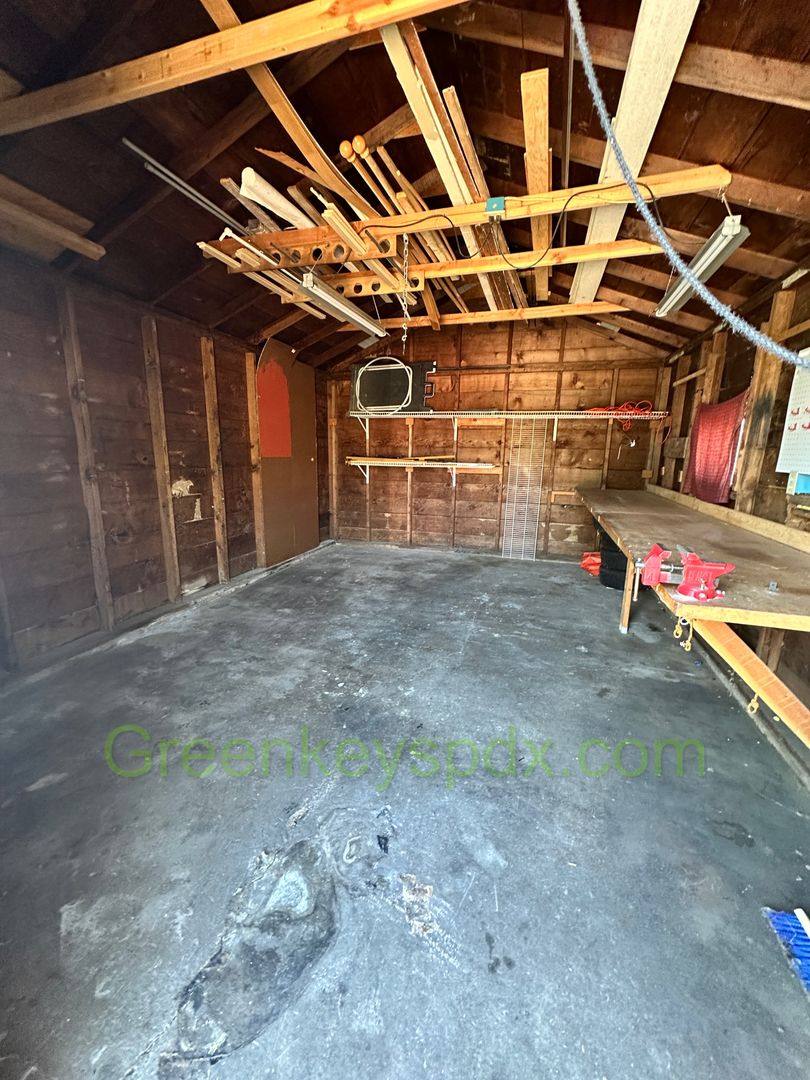 House for rent at 2256 SE Cesar Estrada Chavez Blvd, Portland, OR 97214