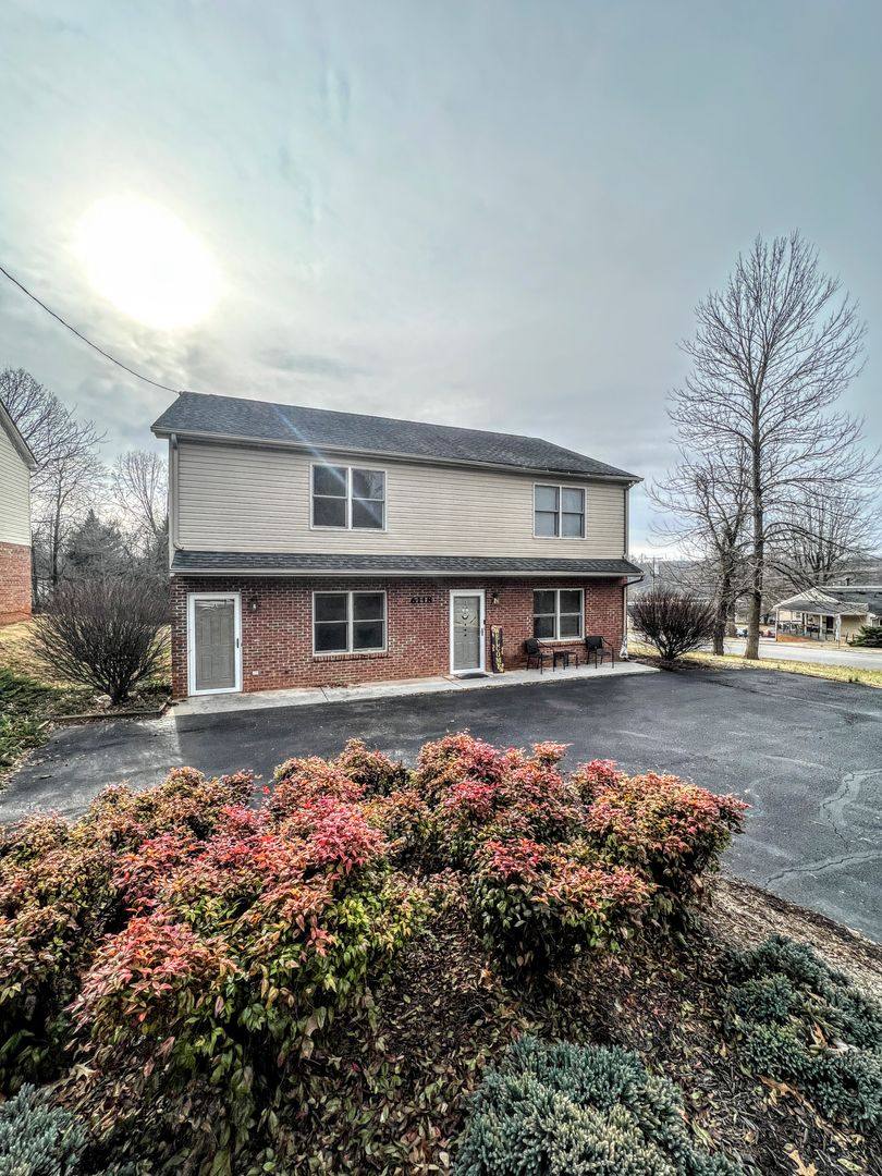 Apartment for rent at 6118 Igloe Dr, Lynchburg, VA 24502