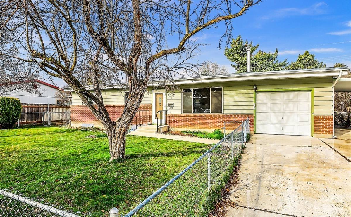 House for rent at 1911 S Denver Ave, Boise, ID 83706