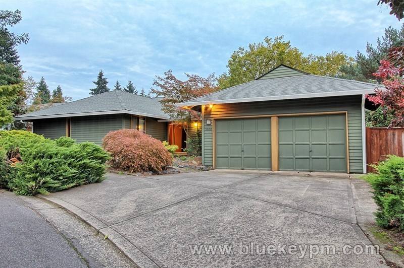 House for rent at 5500 NW Ridgemoor Court, Portland, OR 97229