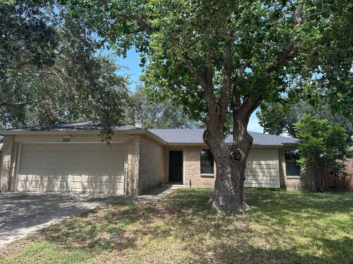 House for rent at 2713 Tumbleweed Dr, Corpus Christi, TX 78410