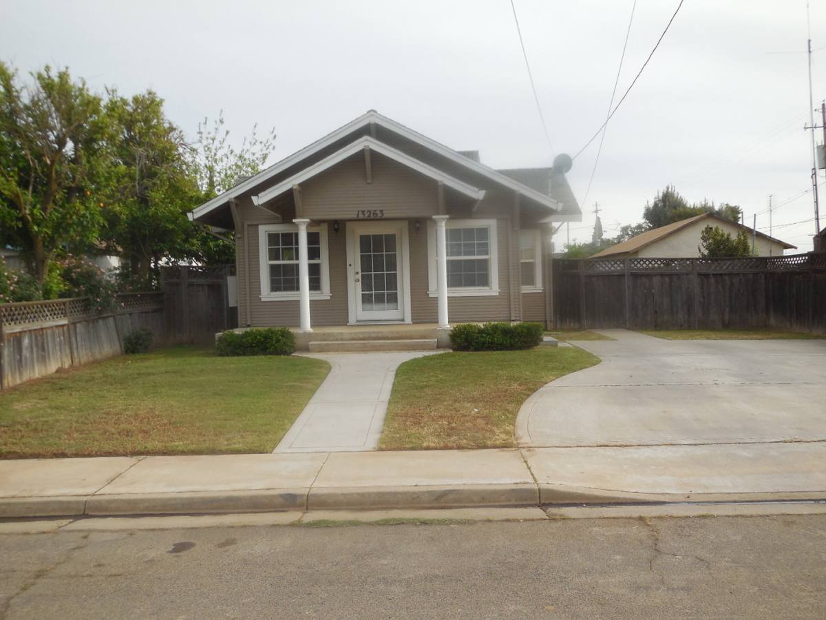 House for rent at 13263 Marshall St, Le Grand, CA 95333