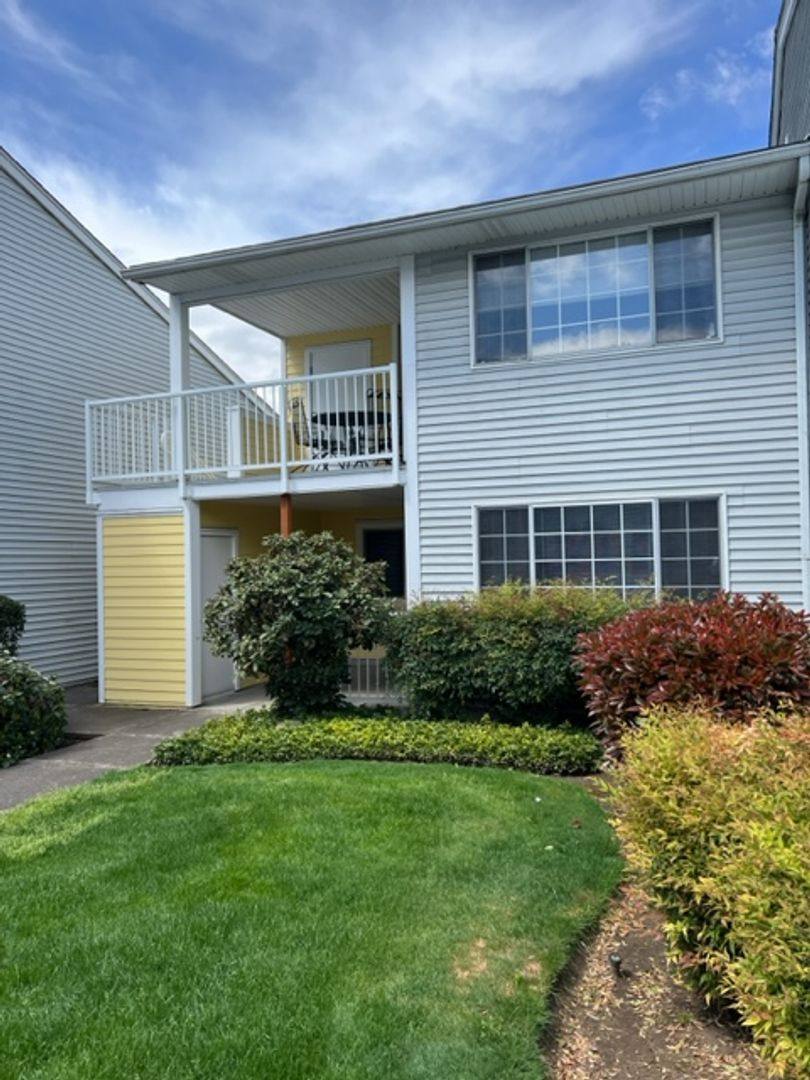 Condo for rent at 2101 Poplar Dr #56, Medford, OR 97504