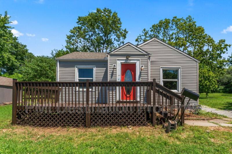 House for rent at 2521 S Evanston Ave, Independence, MO 64052