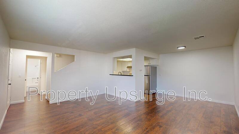 Townhouse for rent at 1487 Bradford Way #7, Redding, CA 96003
