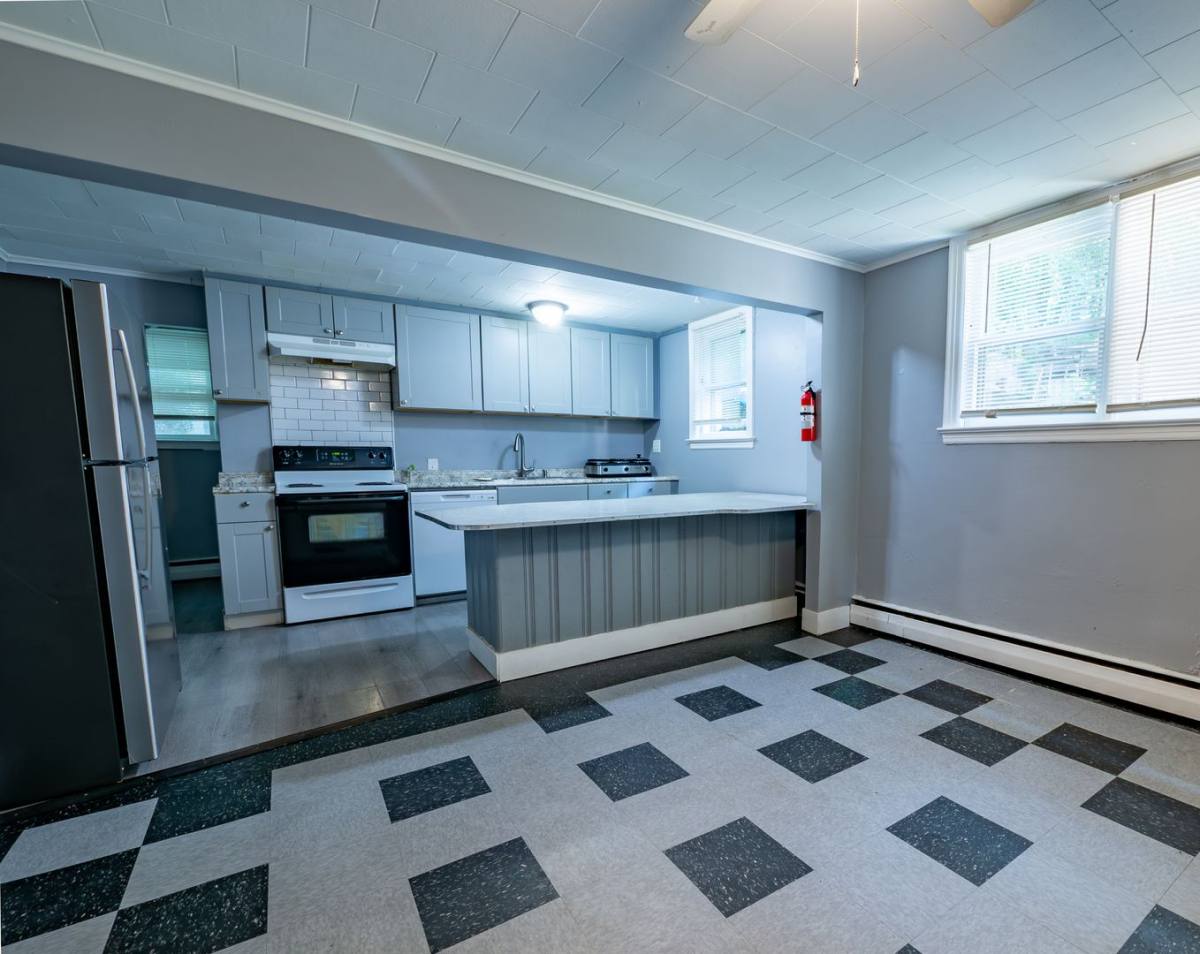 Apartment for rent at 175 Marys Ave, Kingston, NY 12401