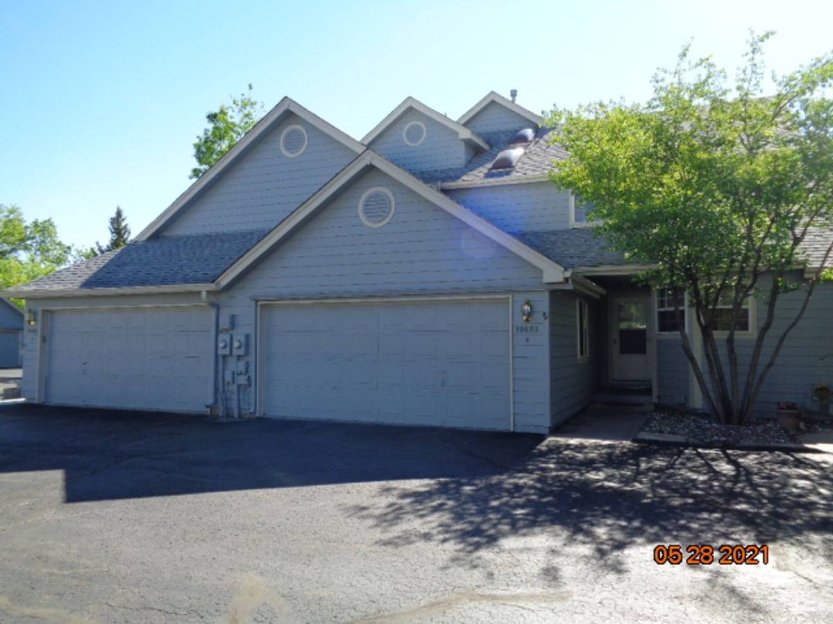 Townhouse for rent at 10603 W Dumbarton Circle, Littleton, CO 80127