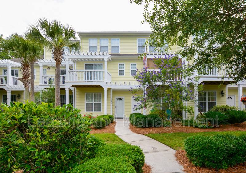 Townhouse for rent at 2936 Sugarberry Lane, Johns Island, SC 29455