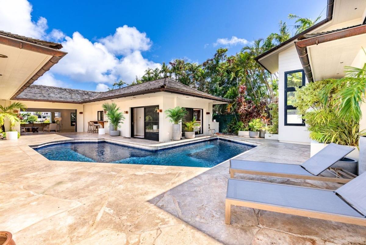 House for rent at 5939 Kalaniana'ole Highway, Honolulu, HI 96821