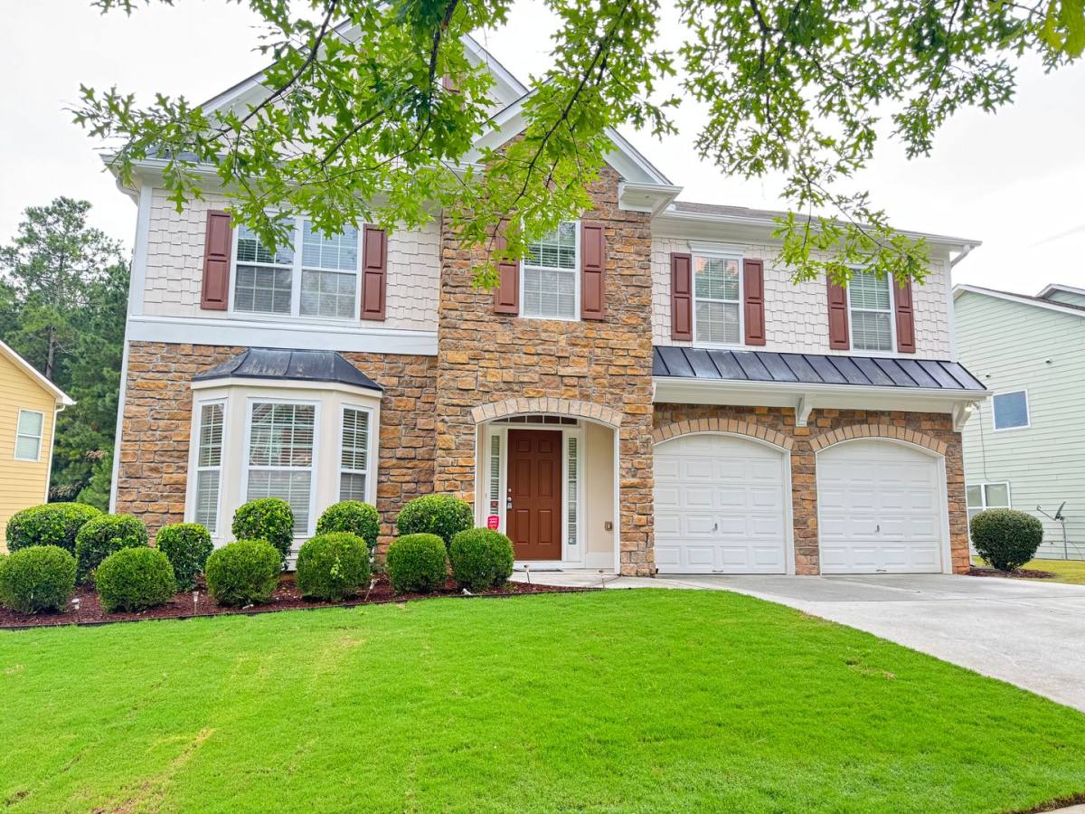 House for rent at 1252 Preserve Park Dr, Loganville, GA 30052