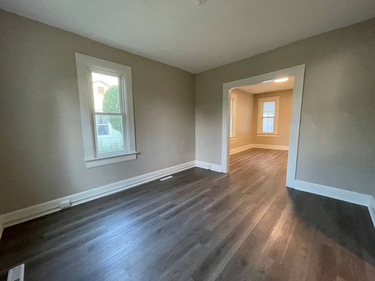 Apartment for rent at 925 Adams St, La Crosse, WI 54601