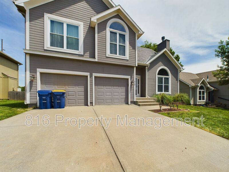 House for rent at 510 Shannon Ave, Smithville, MO 64089