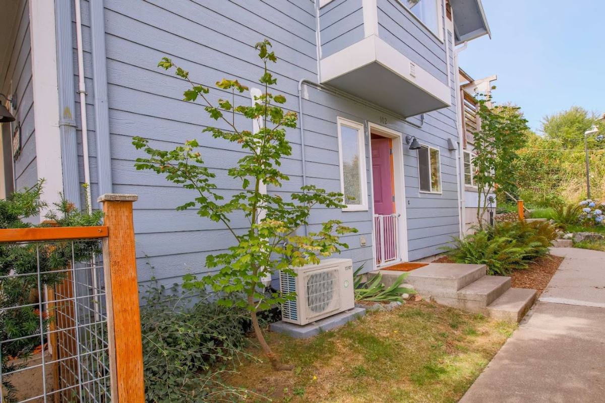 Condo for rent at 130 5th St, Langley, WA 98260