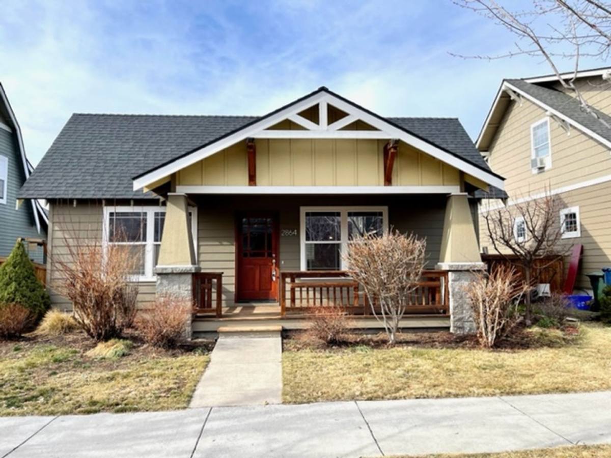 House for rent at 2864 NE Rainier Dr, Bend, OR 97701