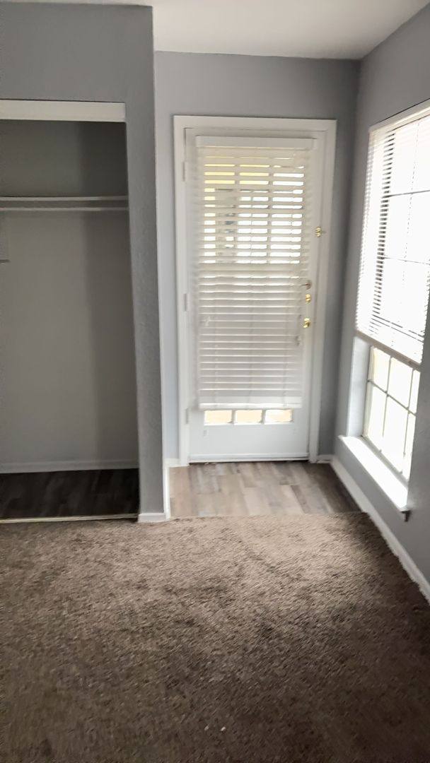 Townhouse for rent at 2109 Remington St, Fort Worth, TX 76116