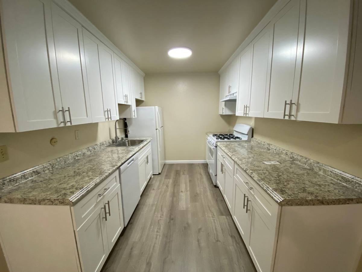 Apartment for rent at 88th St, Daly City, CA 94015