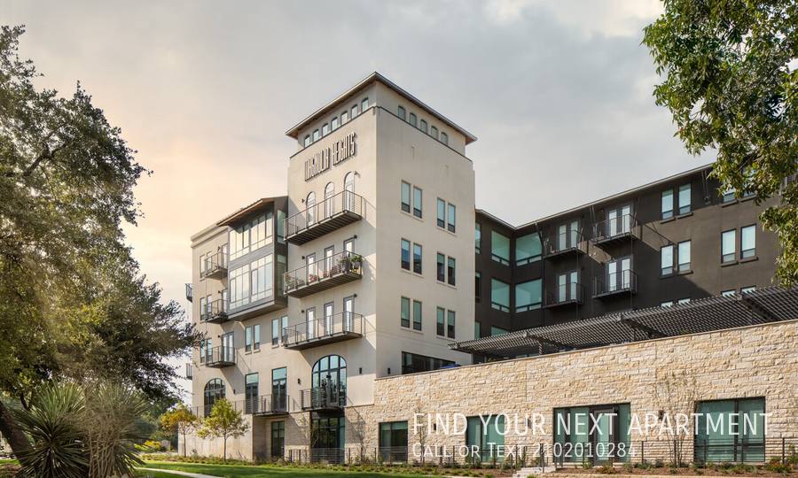 Apartment for rent at 206 Ellwood St, San Antonio, TX 78209