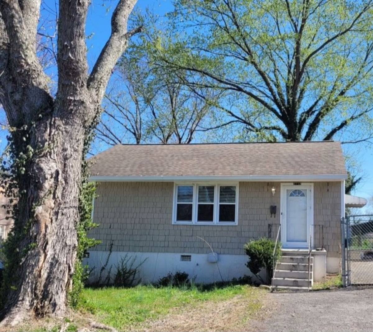 House for rent at 2732 Barton, Knoxville, TN 37917