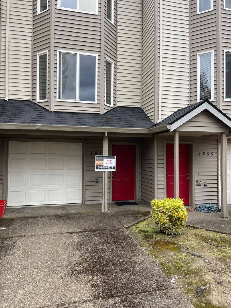 Apartment for rent at 4854, 4862 & 4866 SW, Beaverton, OR 97007