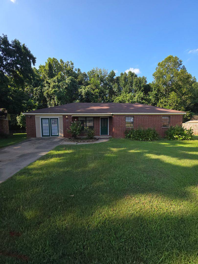 House for rent at 30 Hamco Circle, Russellville, AR 72802