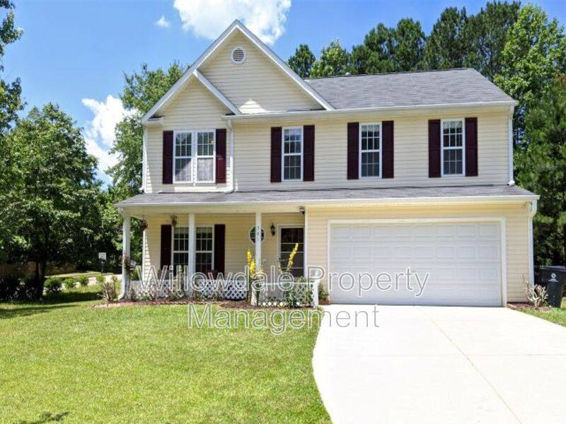 House for rent at 301 Saranac Ridge Dr, Holly Springs, NC 27540