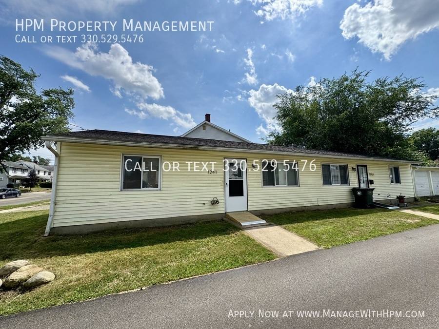 Apartment for rent at 1241 Broad Ave NW, Canton, OH 44708