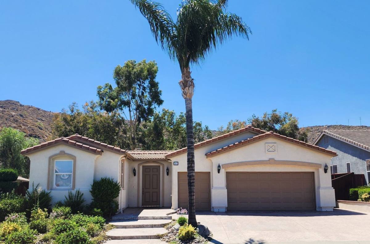 House for rent at 501 Garcia Dr, Hemet, CA 92545