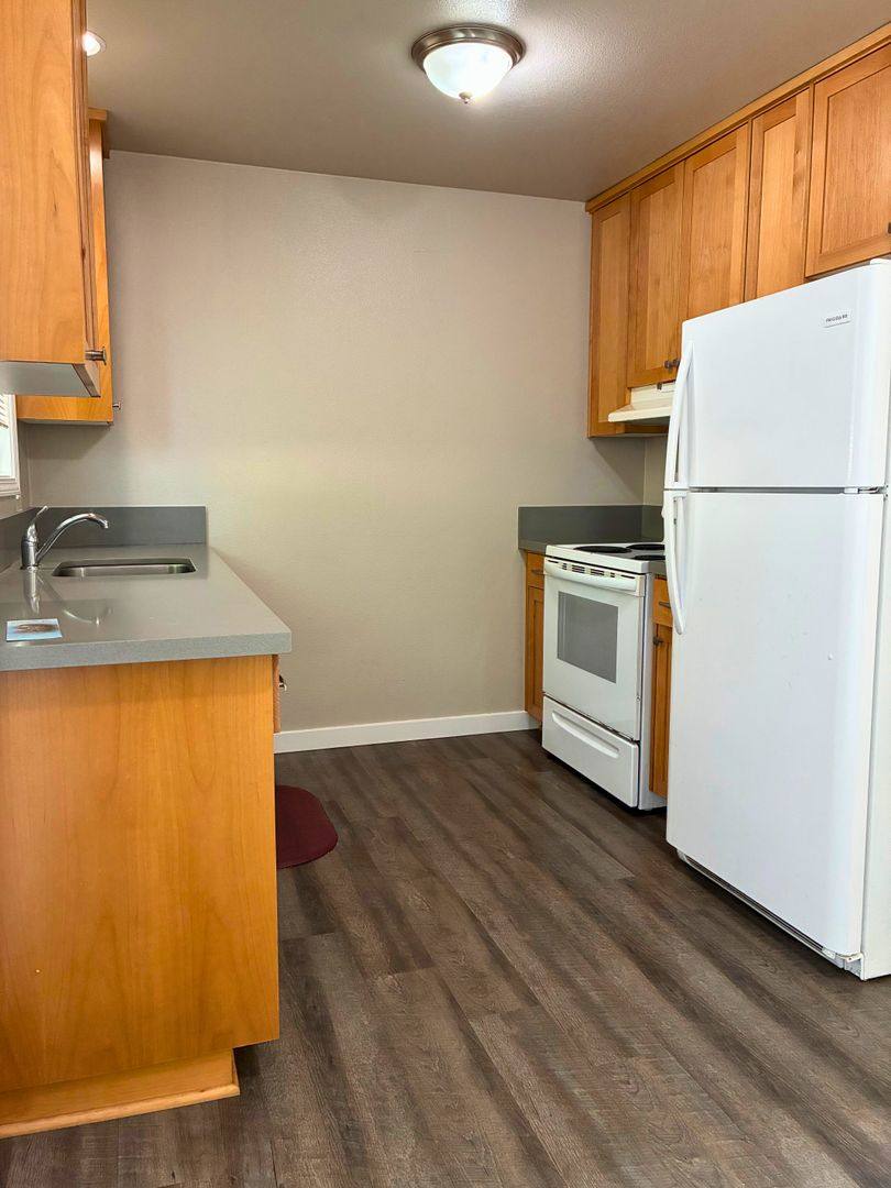 Apartment for rent at 822 S Columbia St, Newberg, OR 97132