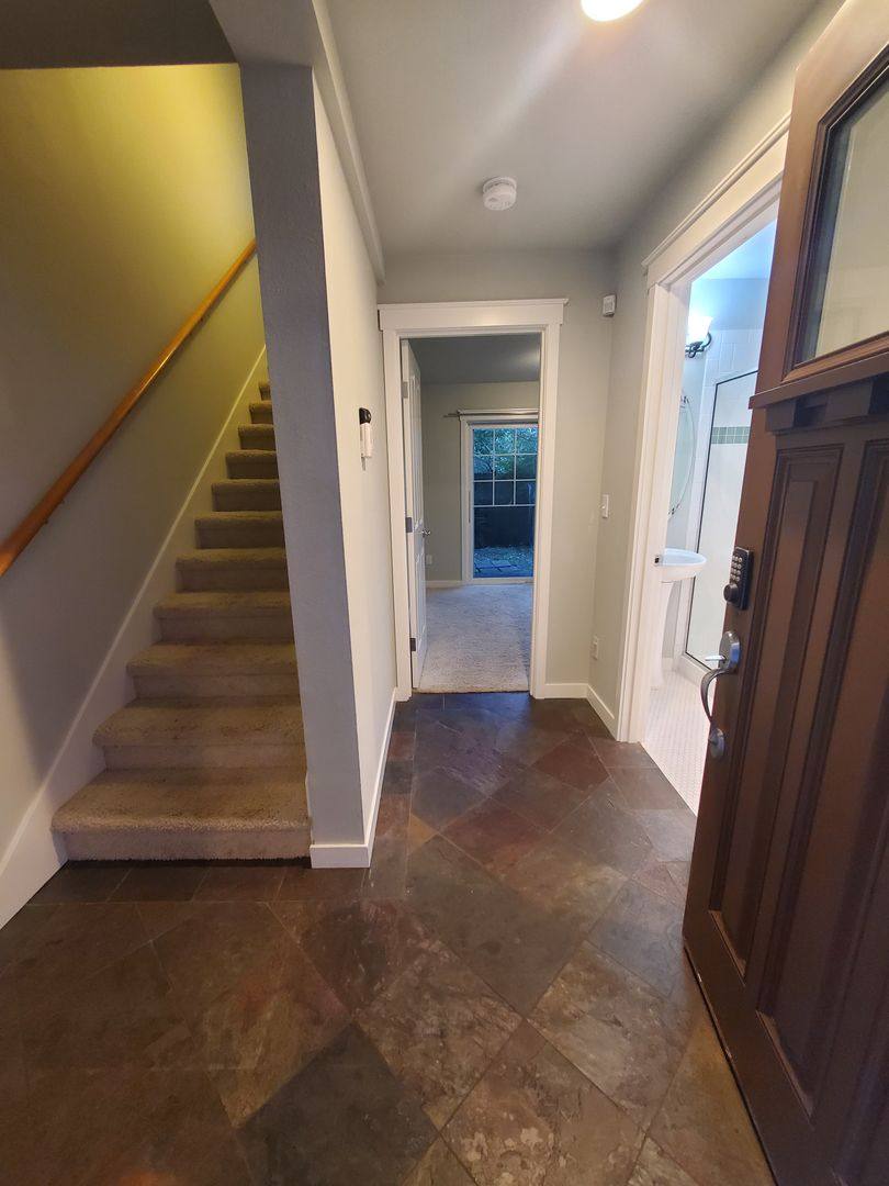 Townhouse for rent at 411 NW Market St, Seattle, WA 98107