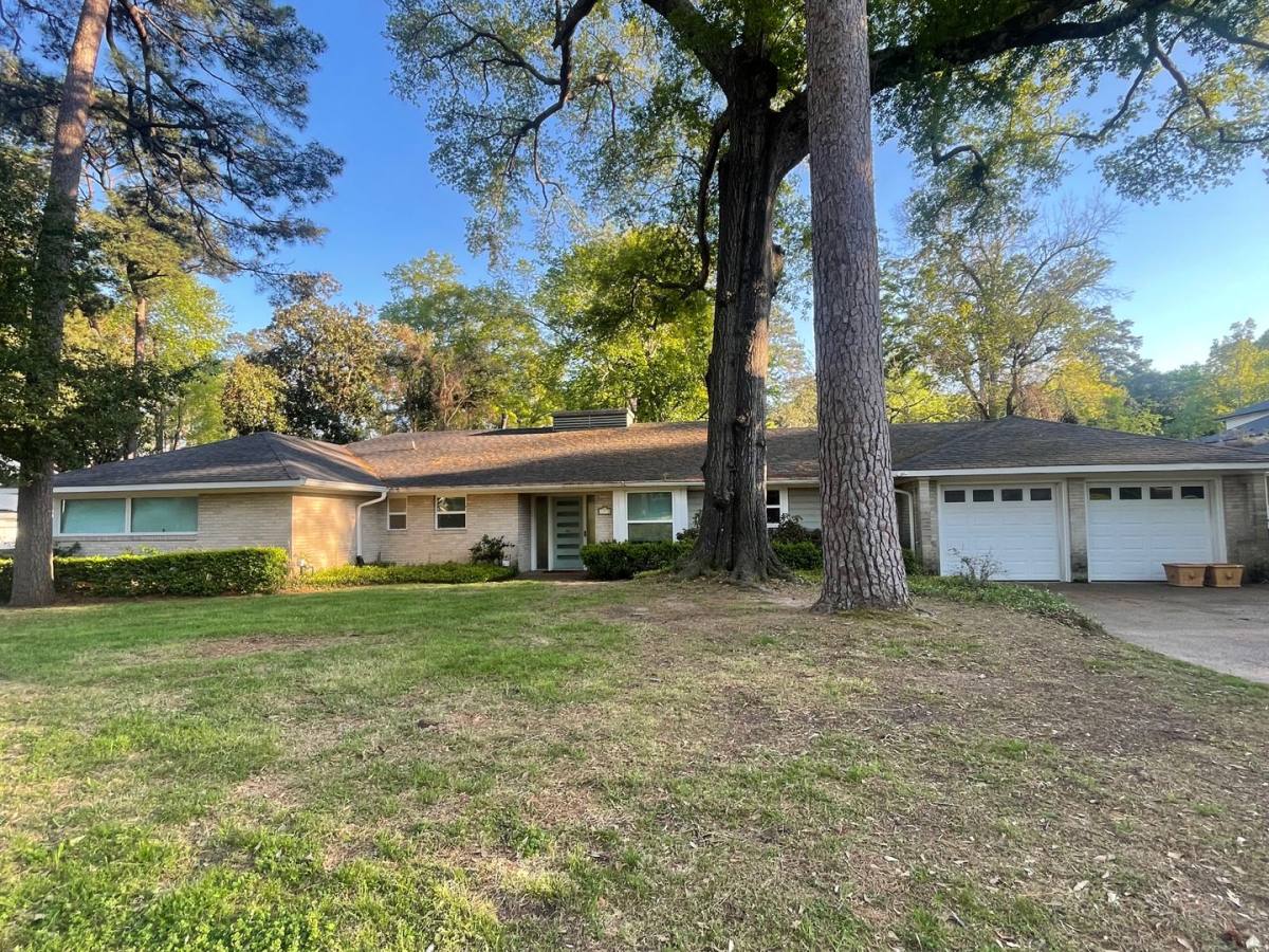 House for rent at 441 Monrovia St, Shreveport, LA 71106