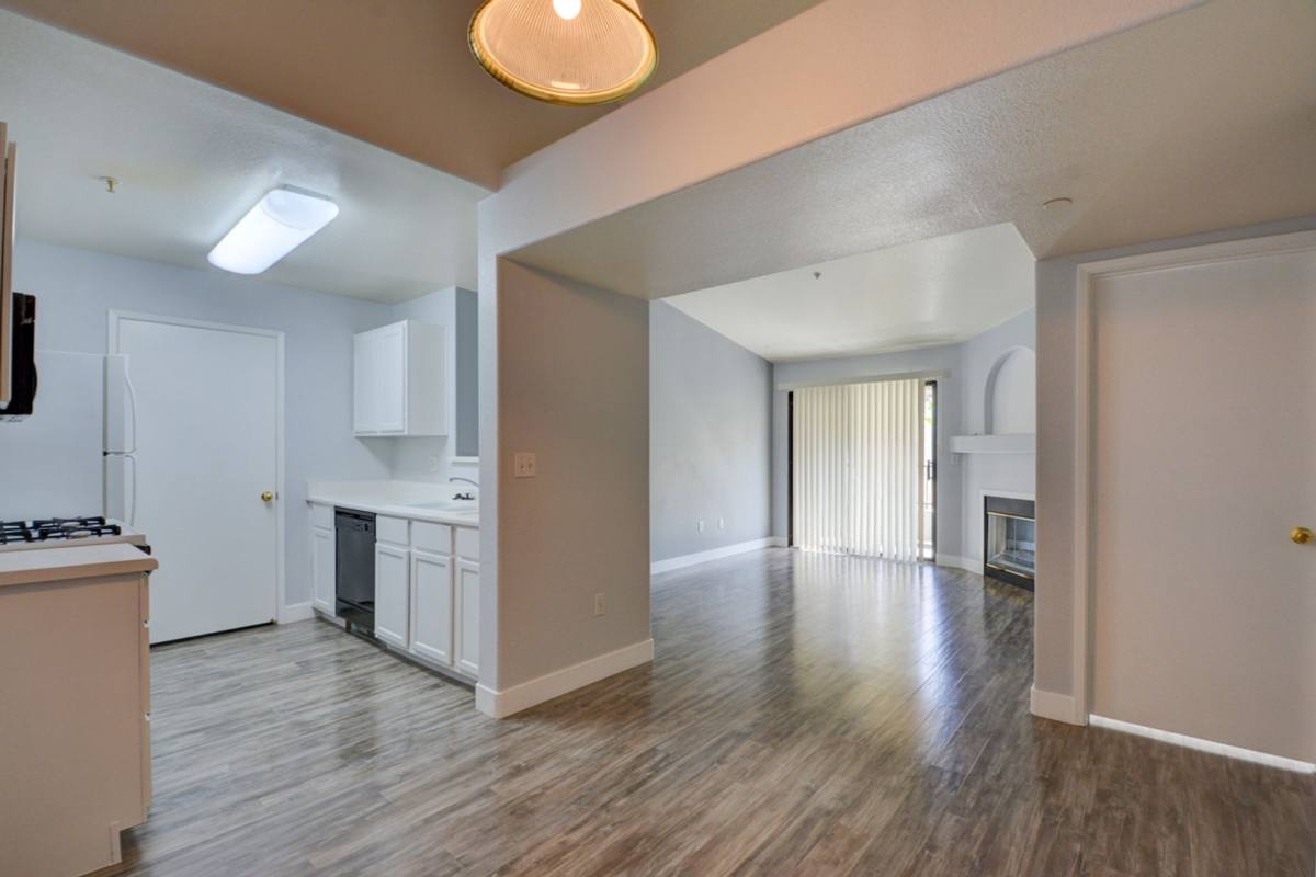 Apartment for rent at 950 Seven Hills Dr, Henderson, NV 89052