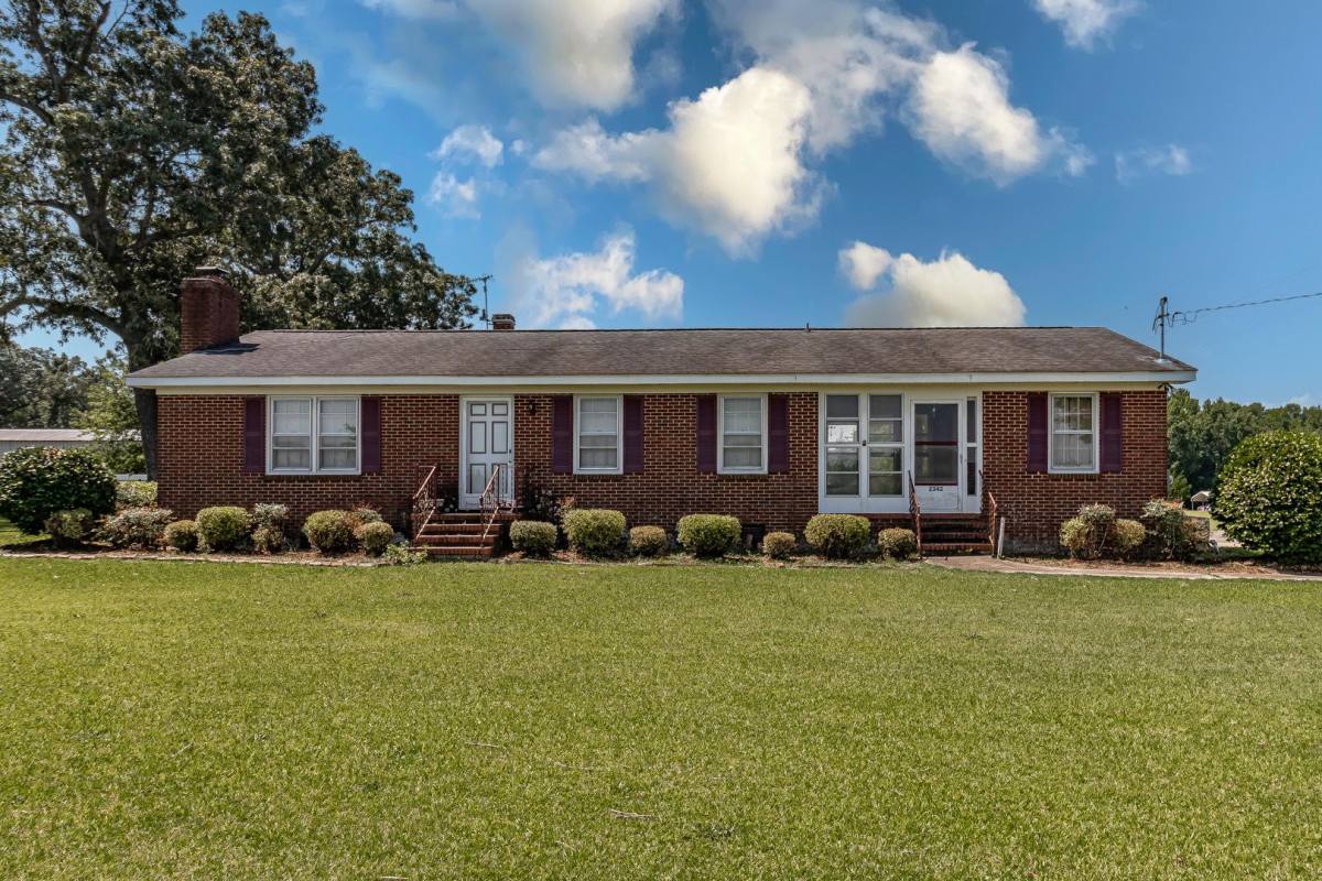 House for rent at 2342 Big Daddy's Rd, Pikeville, NC 27863