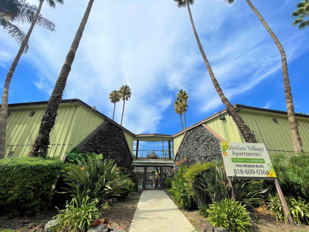 Apartment for rent at 7923 Reseda Blvd, Reseda, CA 91335