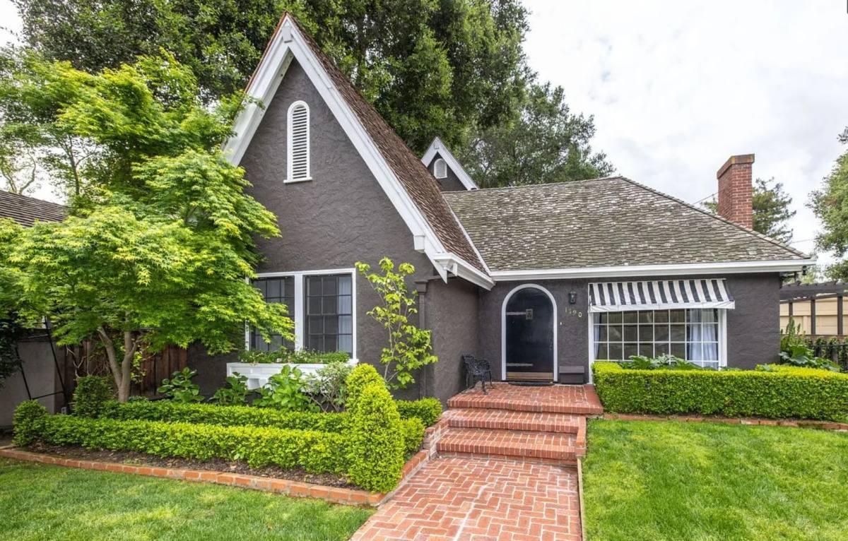 House for rent at 1190 Hamilton Ave, Palo Alto, CA 94301