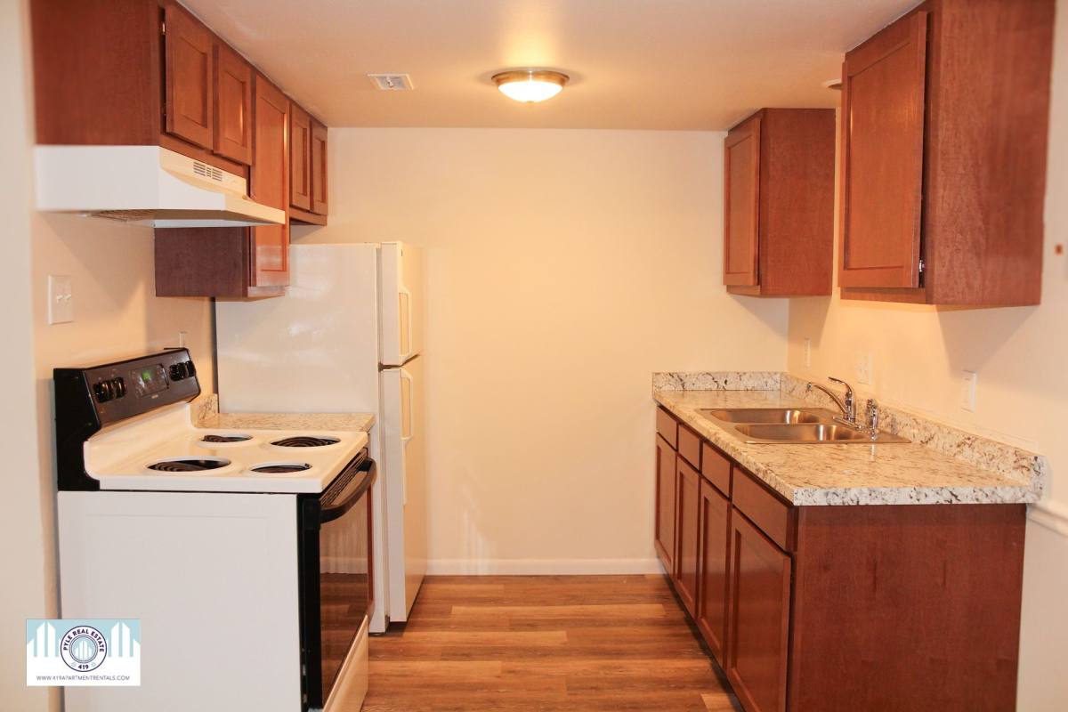 Apartment for rent at 2820 Eldora Dr, Toledo, OH 43613