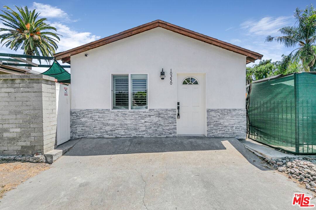Apartment for rent at 10250 Stagg St, Sun Valley, CA 91352