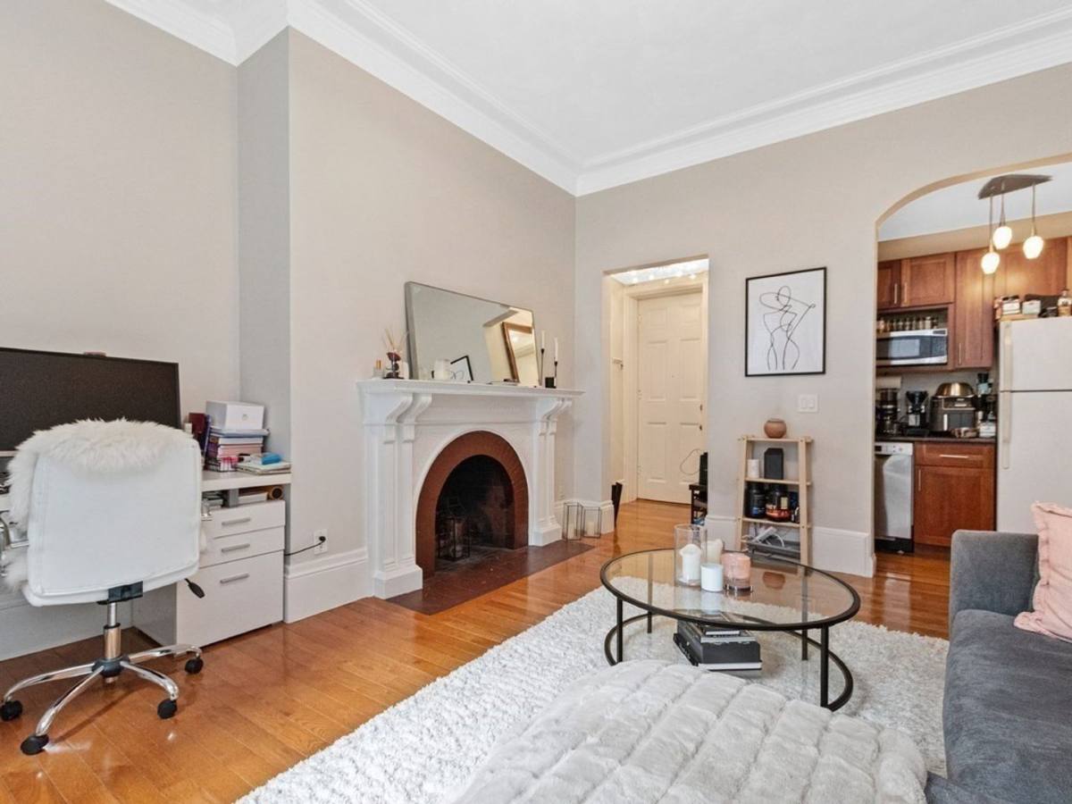 Condo for rent at 271 Dartmouth St #12, Boston, MA 02116
