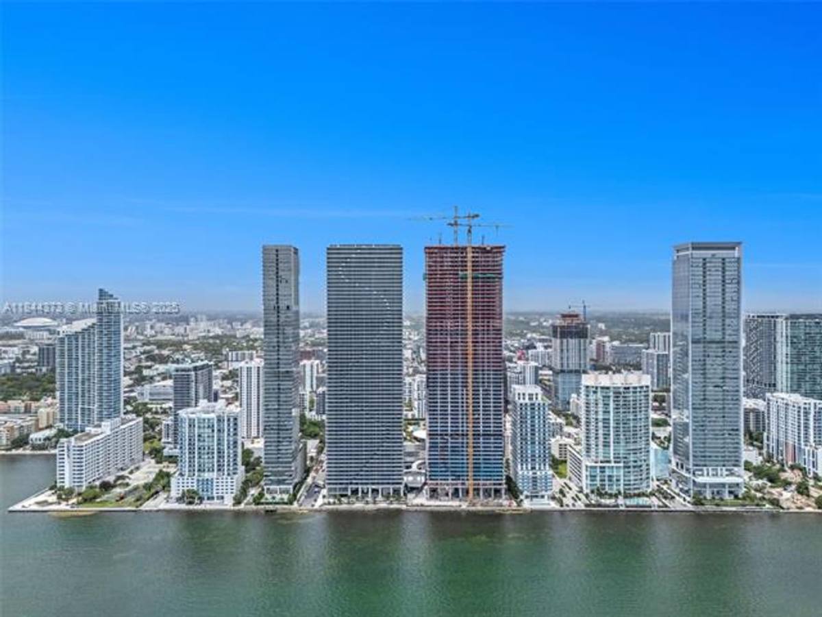 Apartment for rent at 725 NE #24, Miami, FL 33137
