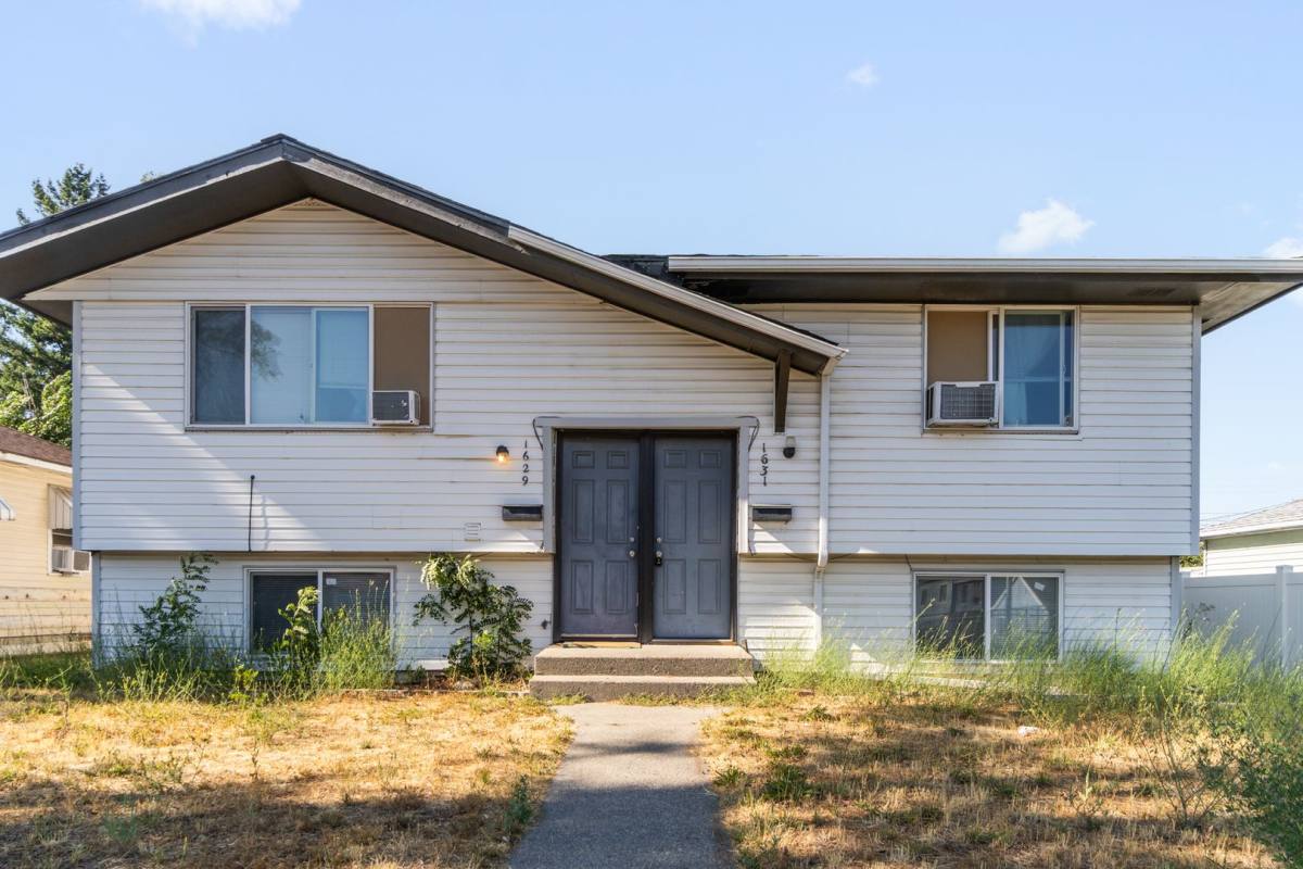 Apartment for rent at 1629 E Rowan Ave, Spokane, WA 99207