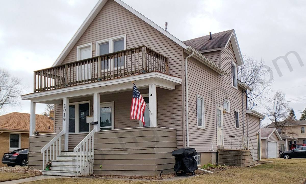 Apartment for rent at 2019 29th St, Kenosha, WI 53140